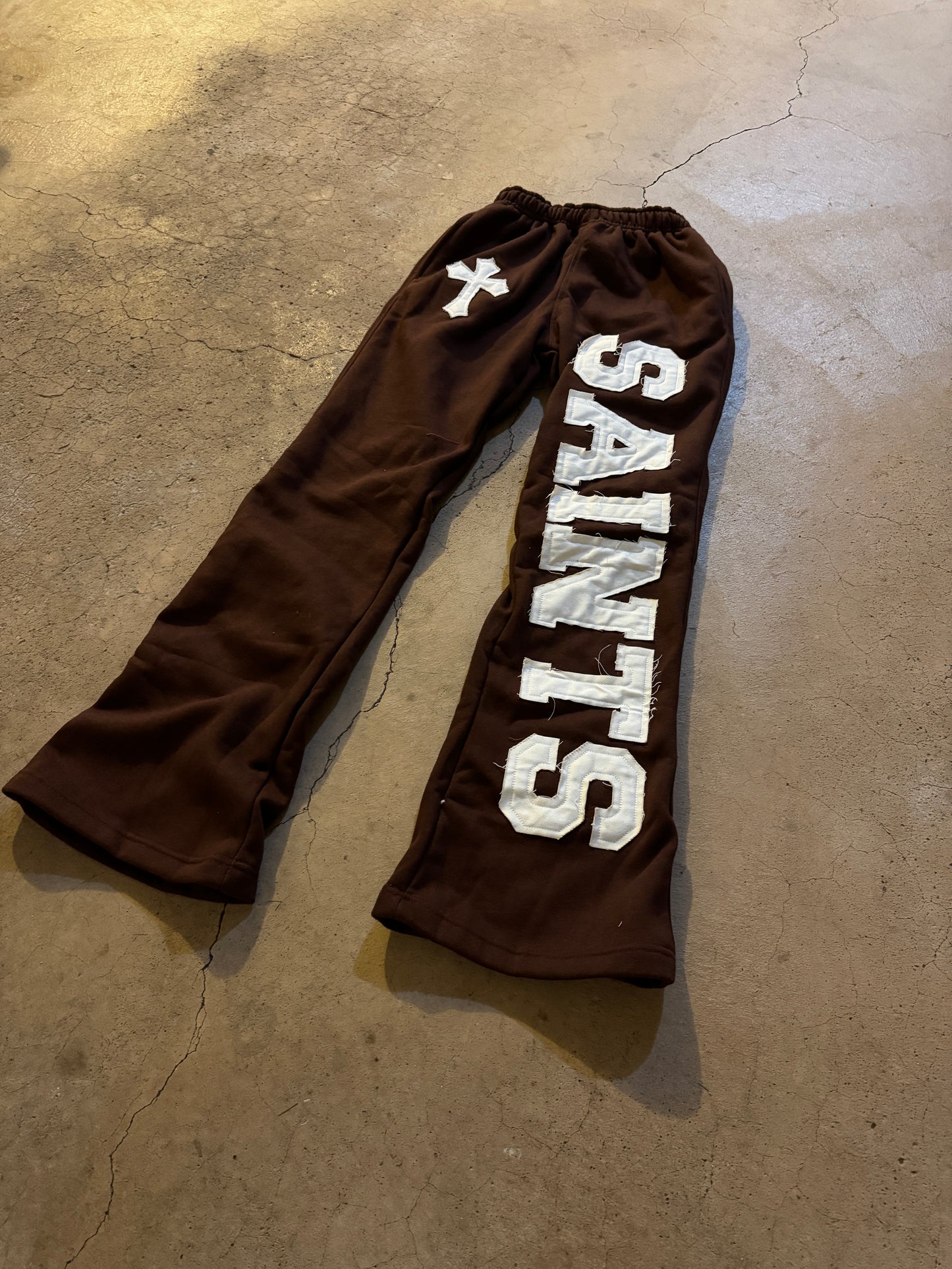 BROWN "SAINTS" FLARED SWEATS