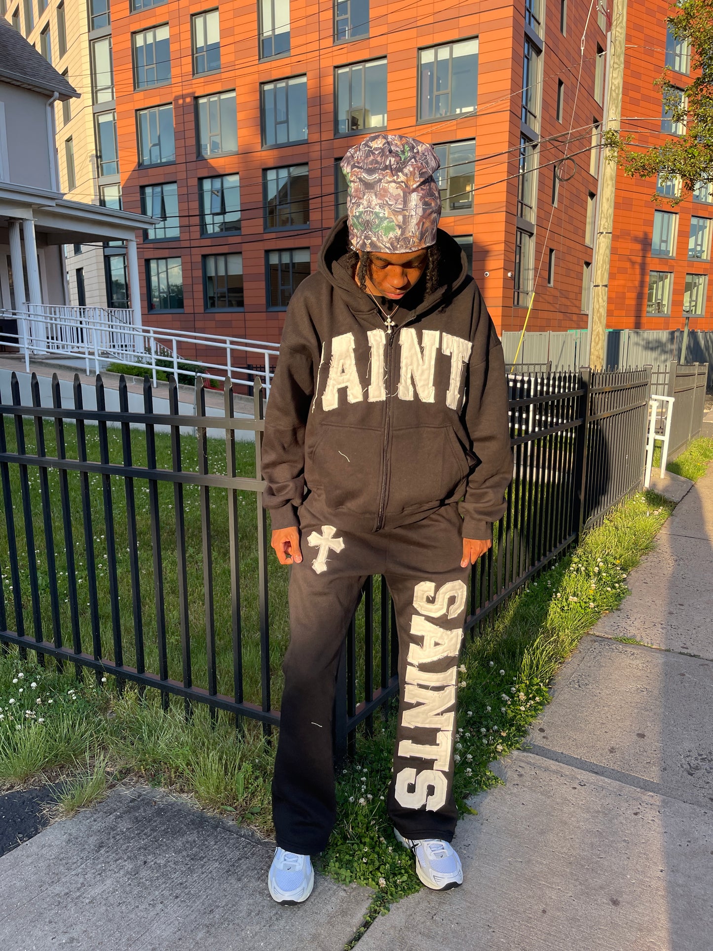 BLACK&WHITE (YIN) “SAINTS” FLARED SWEATPANTS