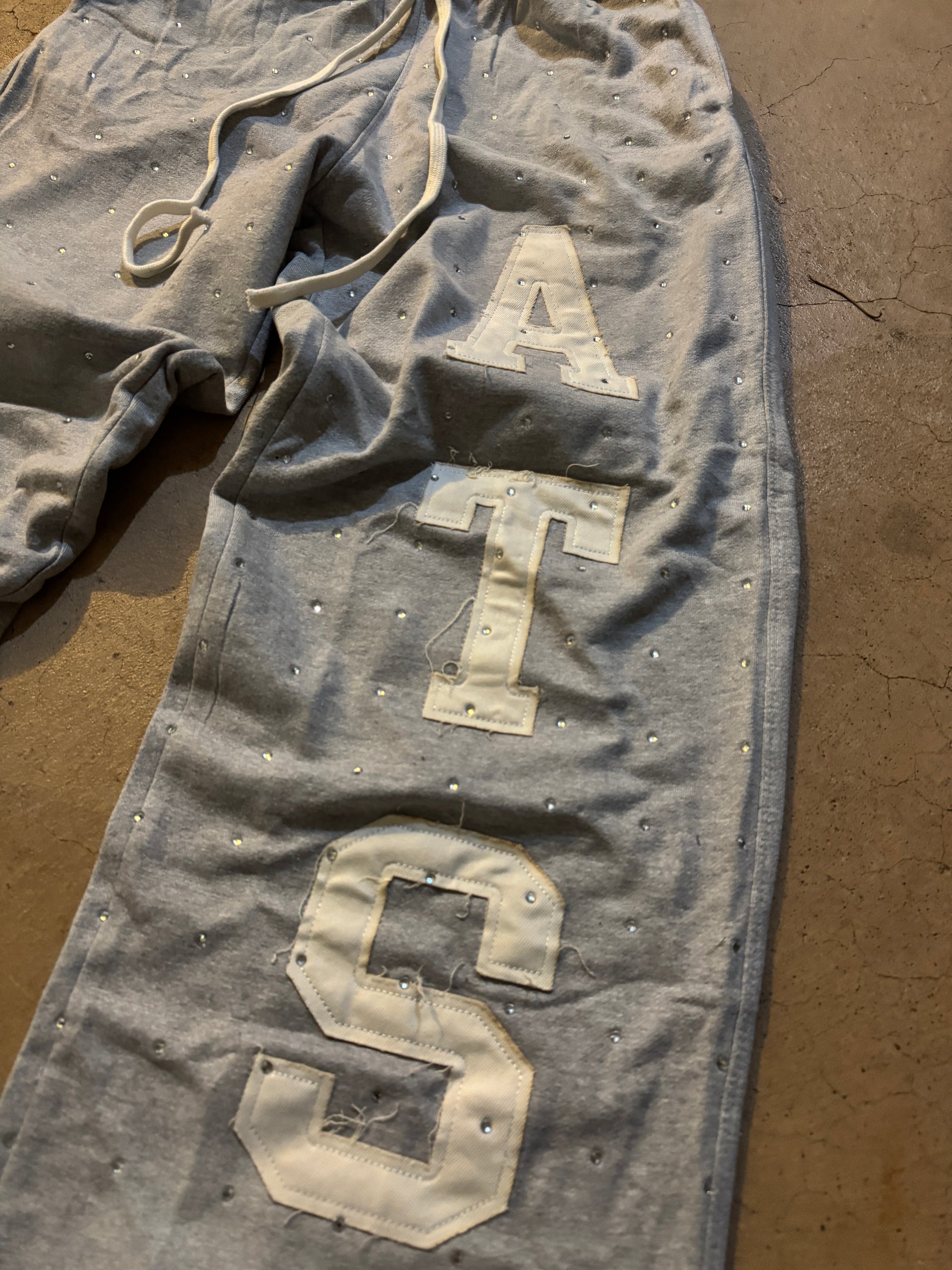 ATS GREY SWEATS